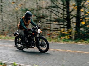 Janus Motorcycle Phoenix 250 008 Riding through the woods