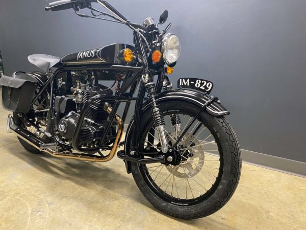 Halcyon 250 #829