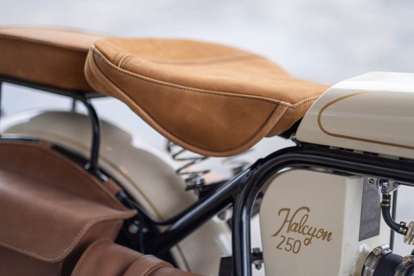 Halcyon 250 Sargent Seat Assembly