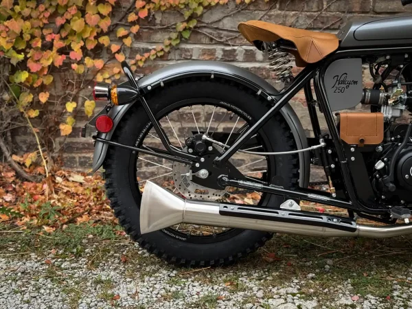 Halcyon 250 #1140