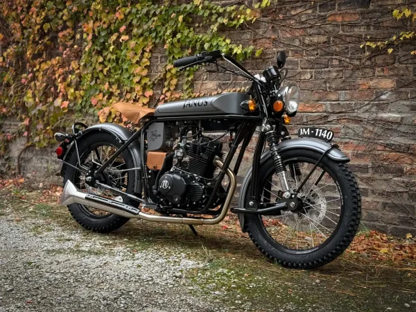 Halcyon 250 #1140