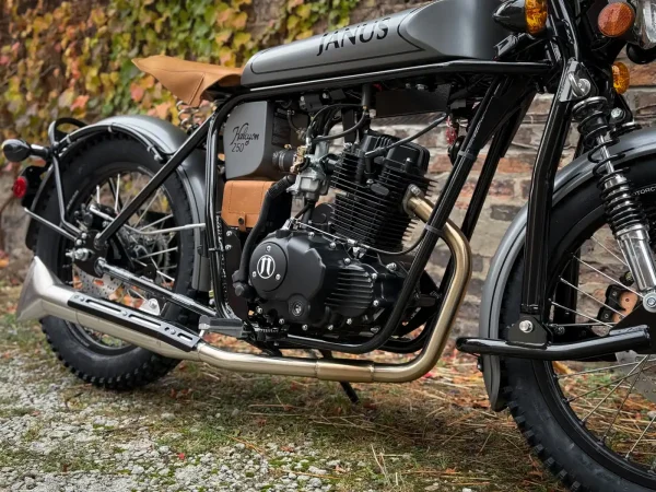 Halcyon 250 #1140