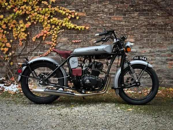 Halcyon 250 #1144