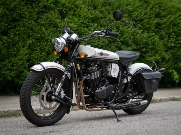 Halcyon 450 #002
