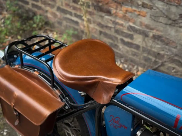 Halcyon 250 #272