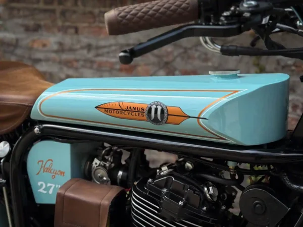 Halcyon 450 #235