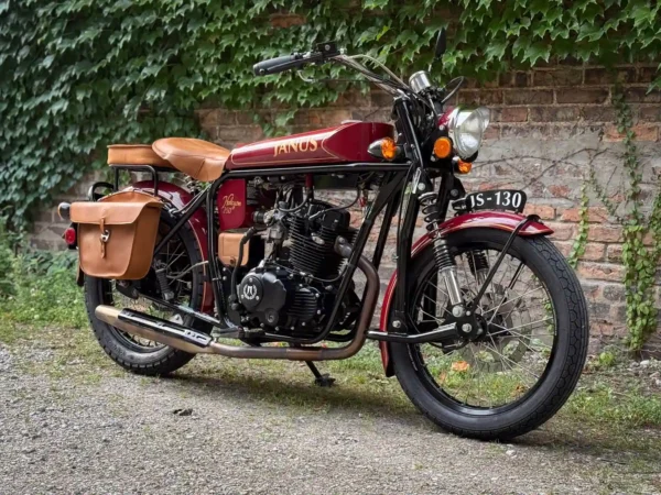 Halcyon 250 JS-130