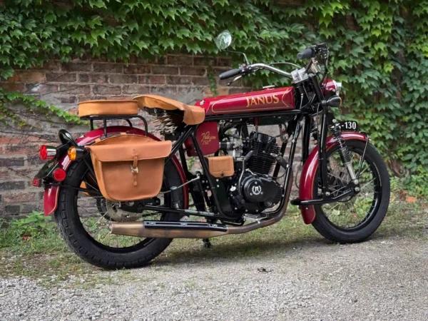 Halcyon 250 JS-130