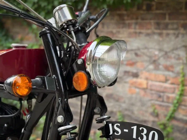 Halcyon 250 JS-130