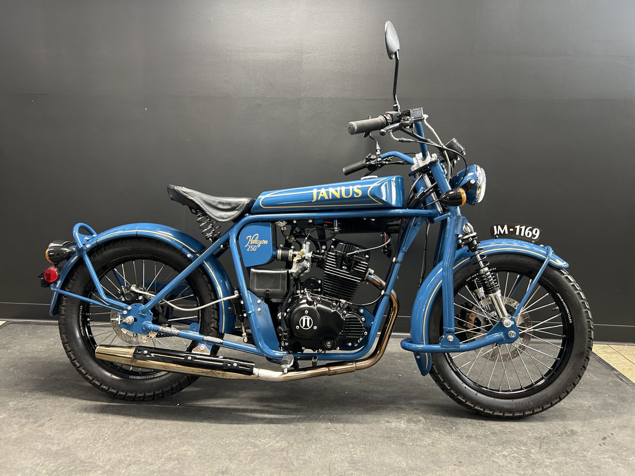 2024 Halcyon 250 #1169