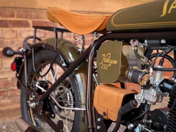 Halcyon 250 #1243