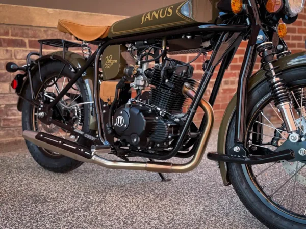 Halcyon 250 #1243