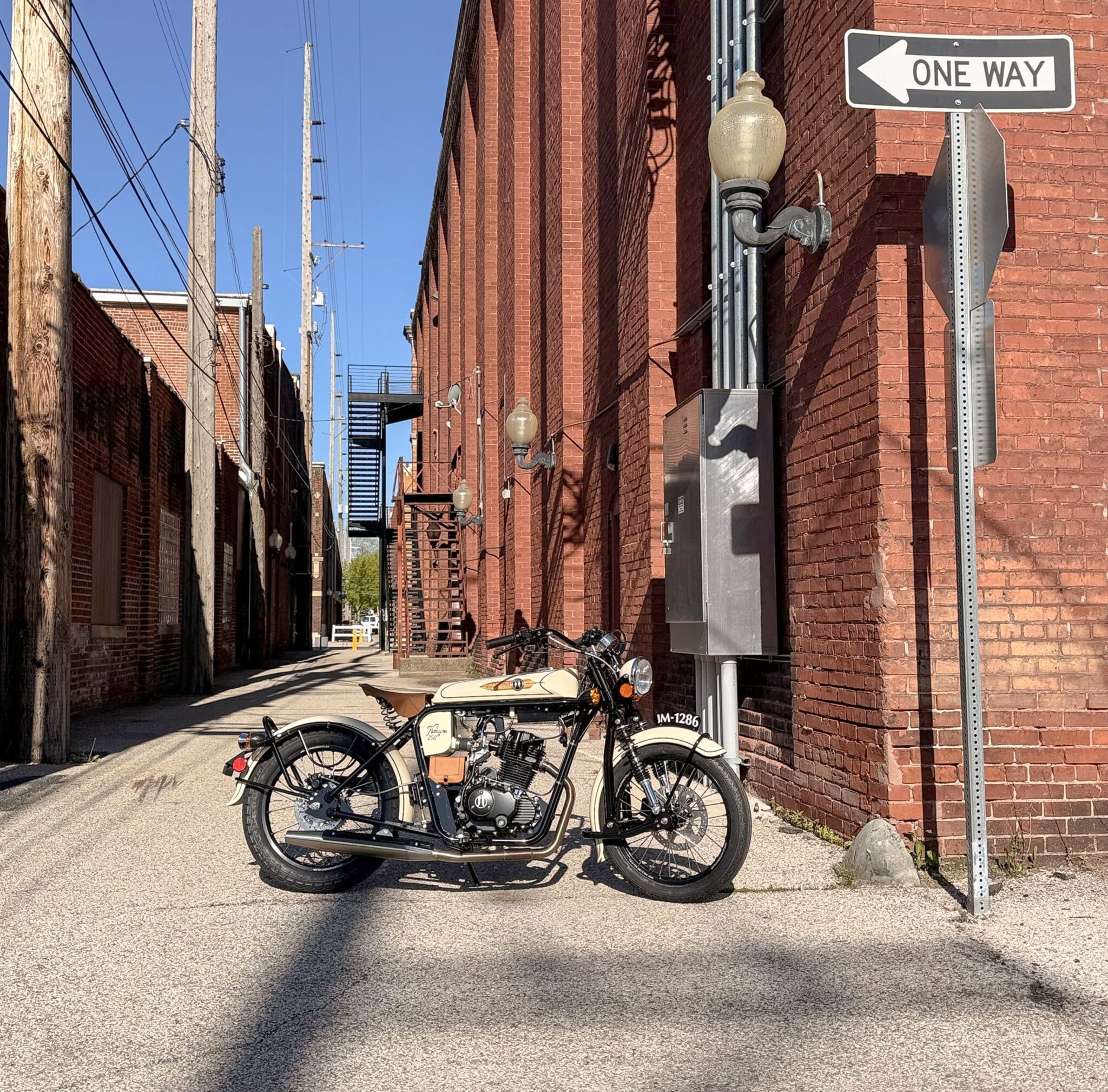 Halcyon 250 #1286